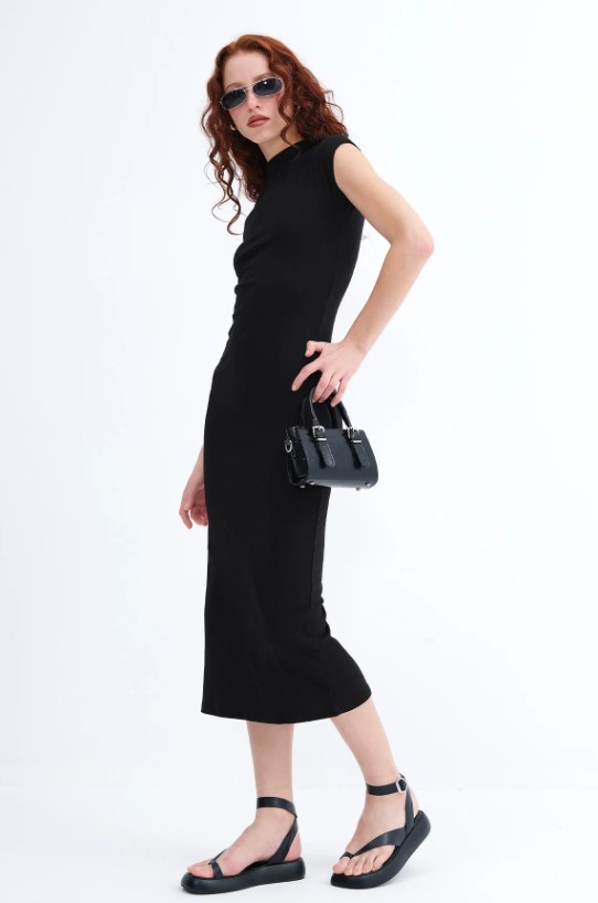 Addax Elbiseleriyle Günlük Şıklığı Yeniden Keşfet!